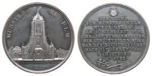 Ulm - auf die 500-Jahrfeuer der Grundsteinlegung des Münsters - 1877 - Medaille  ss